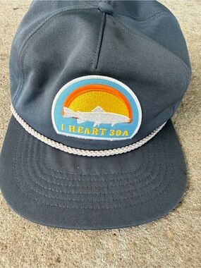 Navyw30A Patch Trucker Hat with Sunset Fish Patch